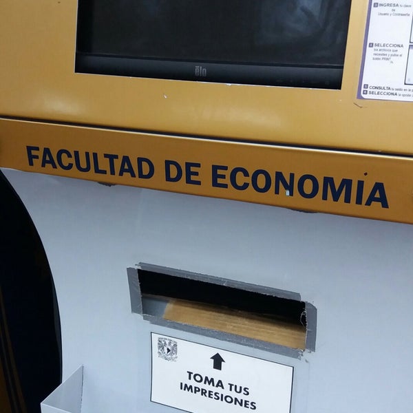 รูปภาพถ่ายที่ Facultad de Economía โดย Alberto A. เมื่อ 6/28/2018