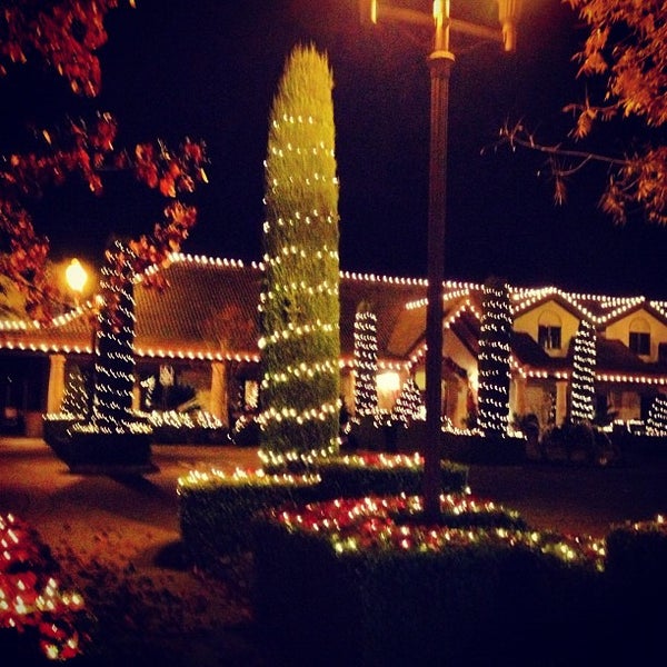 Photo taken at The Estate Yountville by Douglas H. on 11/27/2012