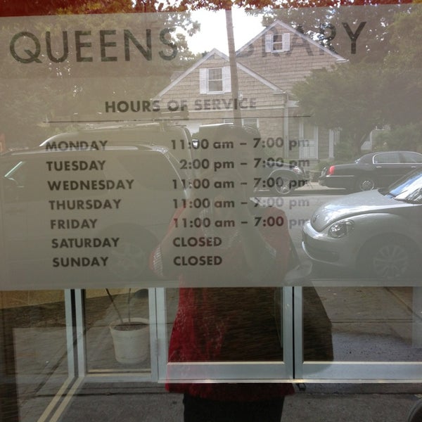 Queens Library at MitchellLinden Biblioteca en Flushing