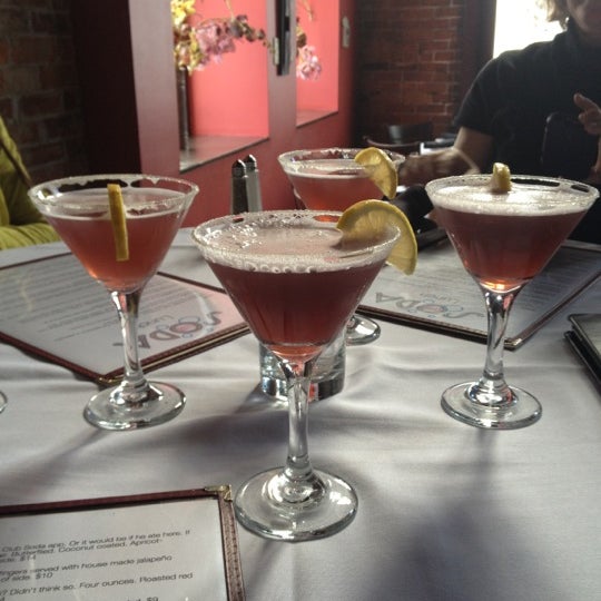 Club Soda Cocktail Bar in Fort Wayne