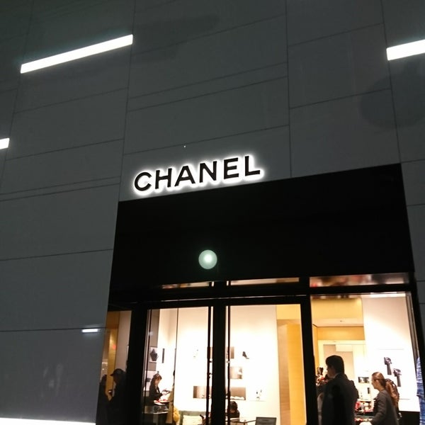 Chanel Fragrance Beauty Boutique In 心斎橋 Chanel Fragrance Beauty Boutique In 心斎橋
