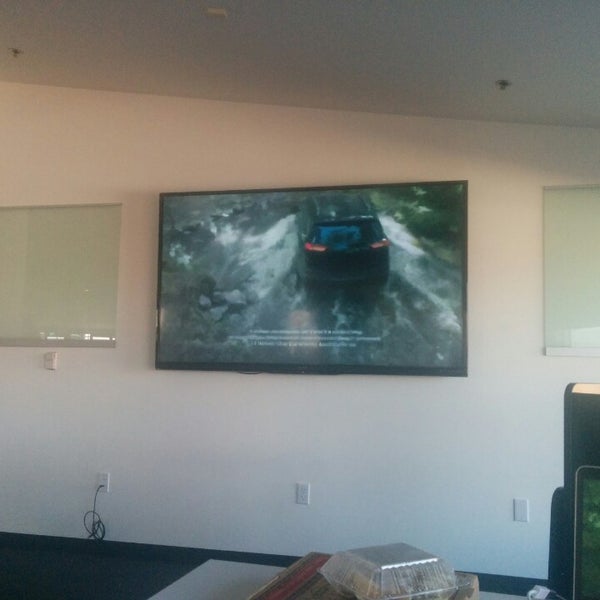 รูปภาพถ่ายที่ Xero HQ โดย Jared S. เมื่อ 1/12/2014