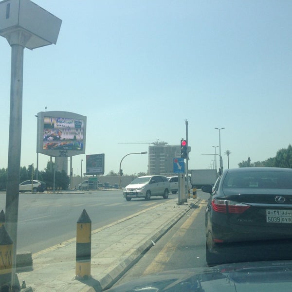 Prince Sultan Al Rawdah Streets Intersection تقاطع شارع الأمير سلطان والروضة Intersection In الروضة