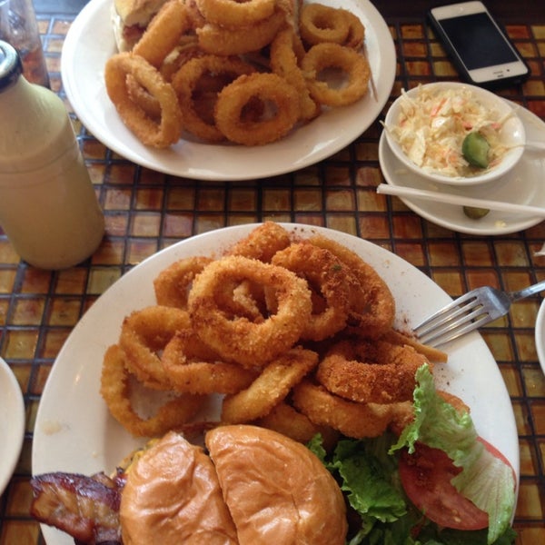 Photo taken at Good Eats Diner by Vikki on 6/17/2014