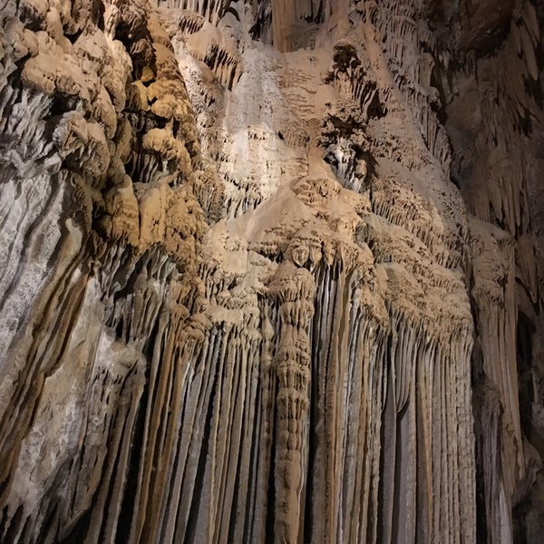 Das Foto wurde bei Lake Shasta Caverns von Sandeep am 6/19/2016 aufgenommen