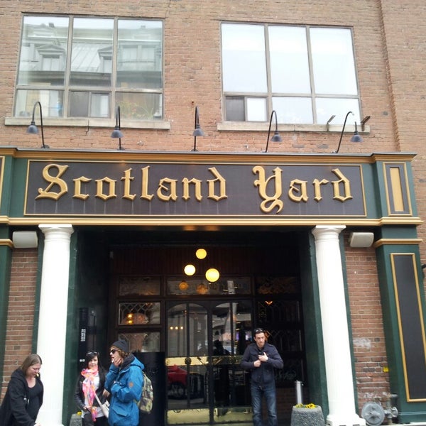 รูปภาพถ่ายที่ Scotland Yard Pub โดย Saauud Z. เมื่อ 4/29/2013