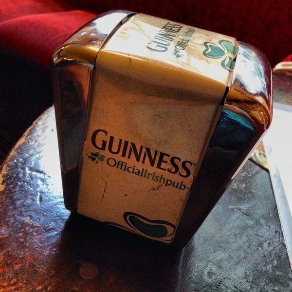 10/6/2013にJan M.がFlaherty&#39;s Irish Barで撮った写真