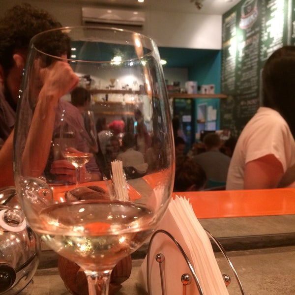 Photo taken at Rause Café + Vinho by Eduardo A. on 3/2/2015