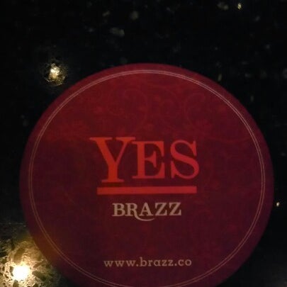 Foto tomada en Brazz Carvery &amp; Brazilian Steakhouse  por Damon J. el 1/24/2013