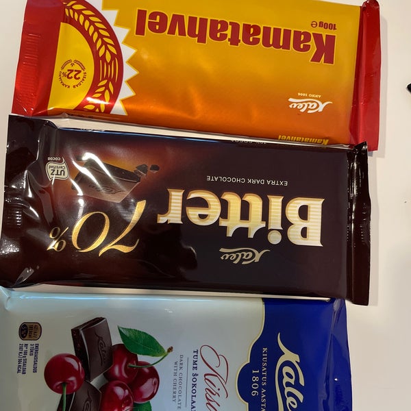 Конфеты Kalev вафельные ананас в шоколадной глазури