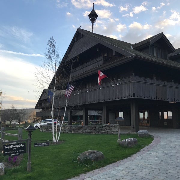Photo taken at Trapp Family Lodge by Jason H. on 4/29/2017