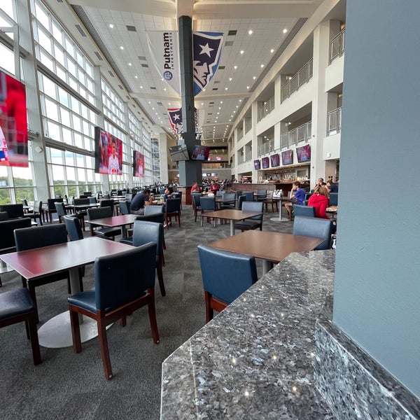 Photos at Putnam Club Arts and Entertainment