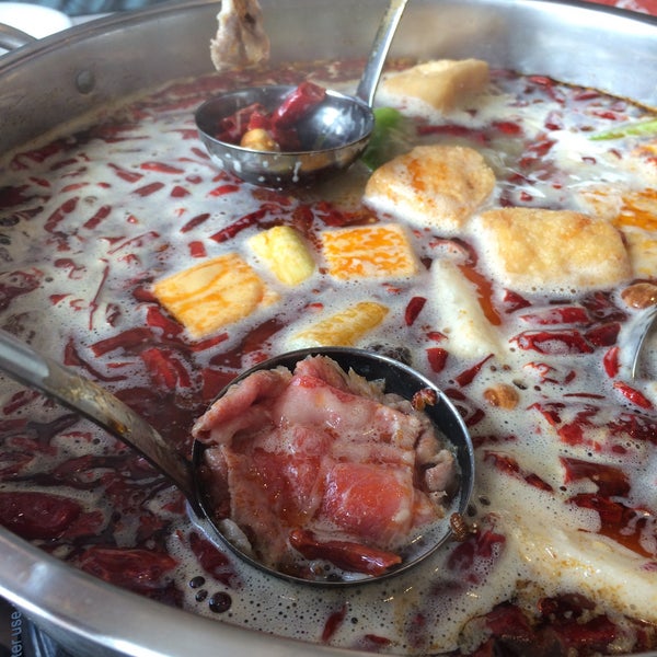 Photo taken at Happy Lamb Hot Pot, Burnaby by Meowby L. on 9/11/2016