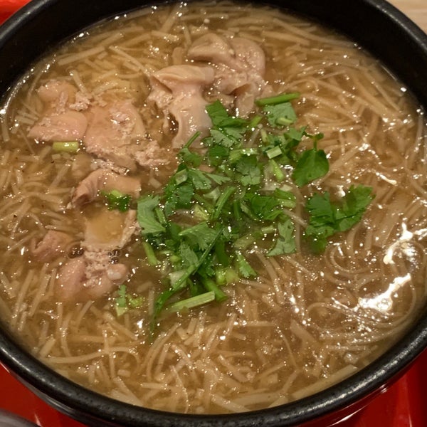 Das Foto wurde bei 台湾麺線 von akr am 11/20/2019 aufgenommen