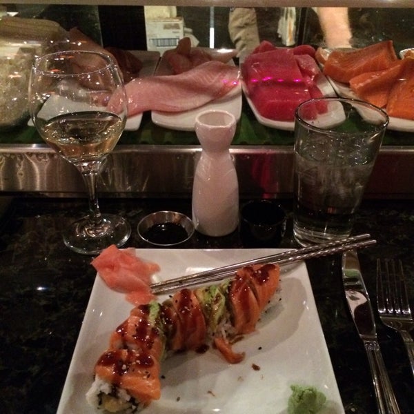 Photo taken at Yosake Downtown Sushi Lounge by Ed R. on 1/25/2014