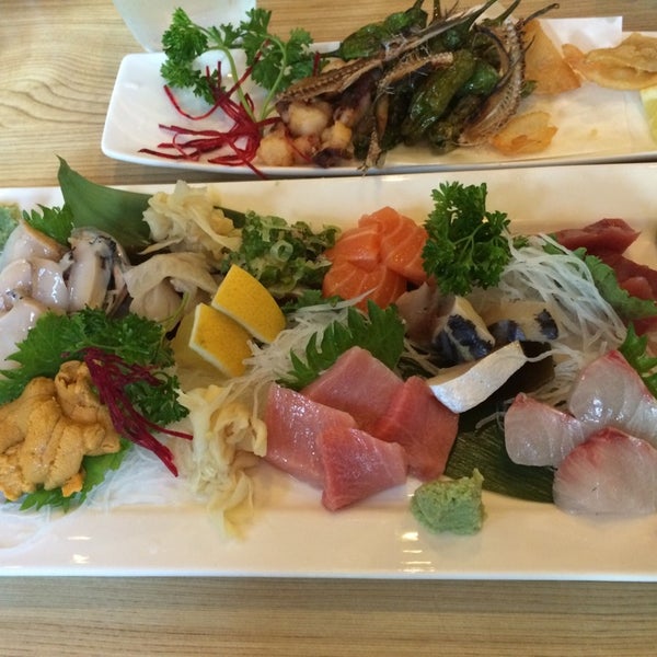 Photo taken at Toshi Sushi by Erina S. on 3/29/2014