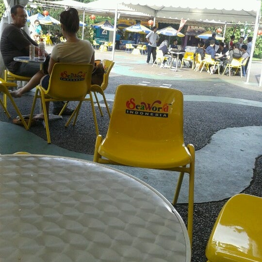 Food Court Seaworld Ancol 2 Tips