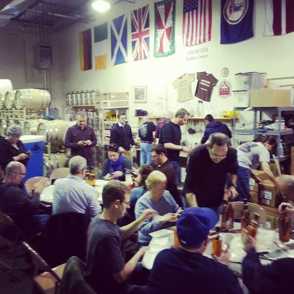 11/21/2012 tarihinde Scott H.ziyaretçi tarafından Catoctin Creek Distilling Company'de çekilen fotoğraf