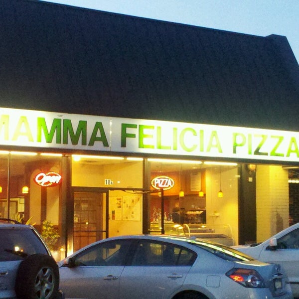 Photos at Mamma Felicia Pizzeria Italian Restaurant in Jericho