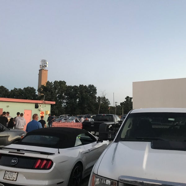 Are Dogs Allowed At The 49er Drive In