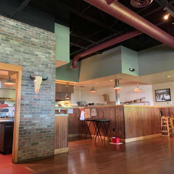 6/27/2019にschalliolがMacKenzie River Pizza, Grill &amp; Pubで撮った写真