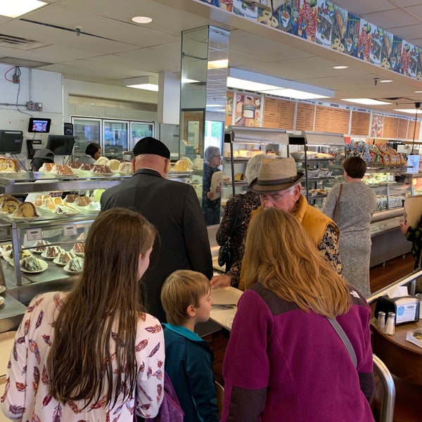 10/27/2018 tarihinde schalliolziyaretçi tarafından Shapiro&#39;s Delicatessen'de çekilen fotoğraf