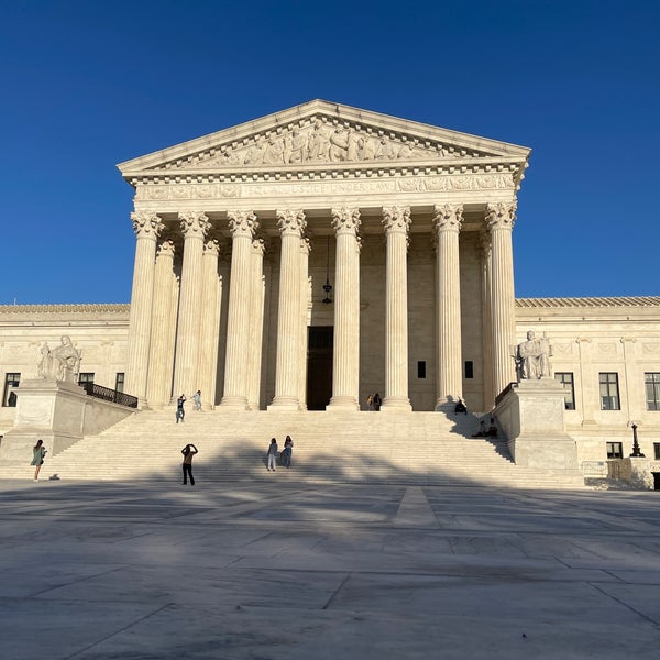 Foto scattata a Supreme Court of the United States da schalliol il 10/15/2022