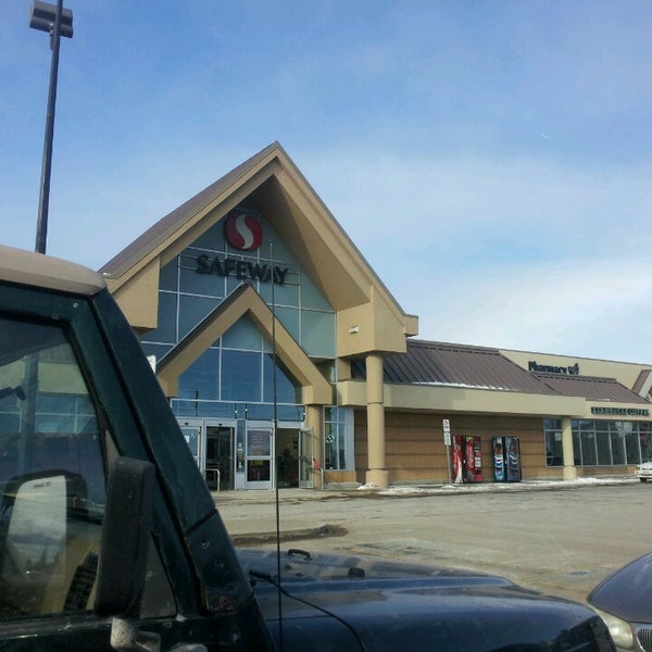 Safeway Canada Supermarket in Thunder Bay