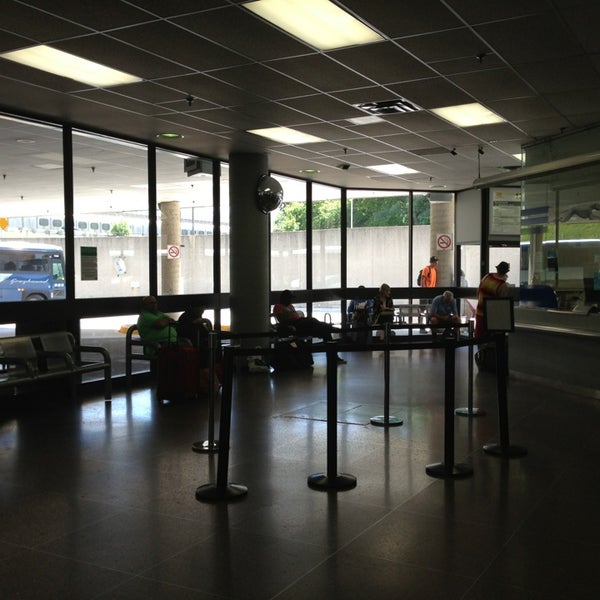 Yorkdale GO Bus Terminal Bus Station yorkdale-go-bus-terminal-bus-station