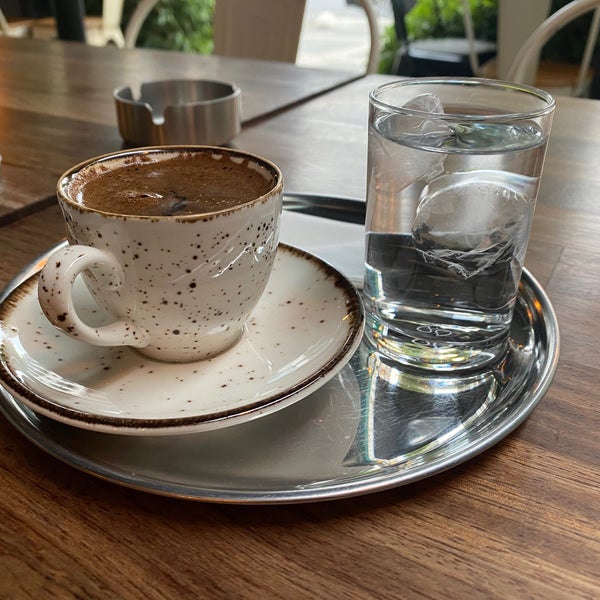 Had a Türk Kahvesi & a Flat White and both were perfect. Great cozy spot to start the day.
