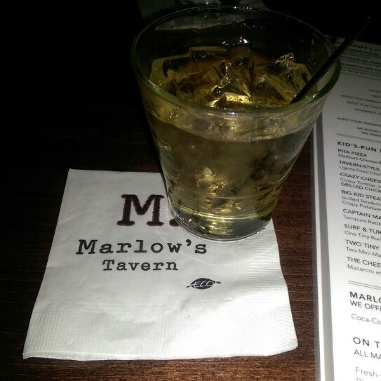 Photo taken at Marlow&#39;s Tavern by Lei G. on 12/20/2014