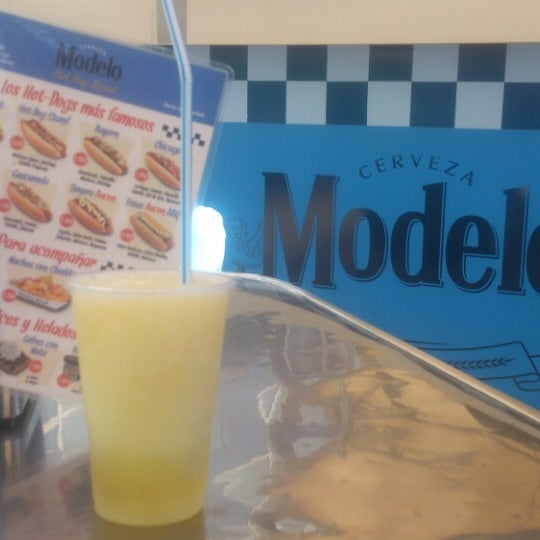 Photo taken at Terraza Modelo Hot-Dog Stand by Rebeca S. on 5/3/2014