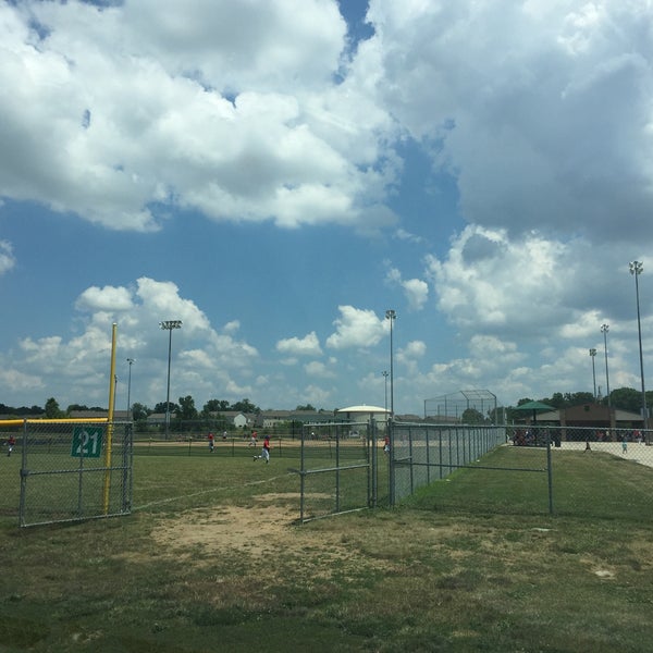 Woodland Baseball Fields Saint Peters, MO