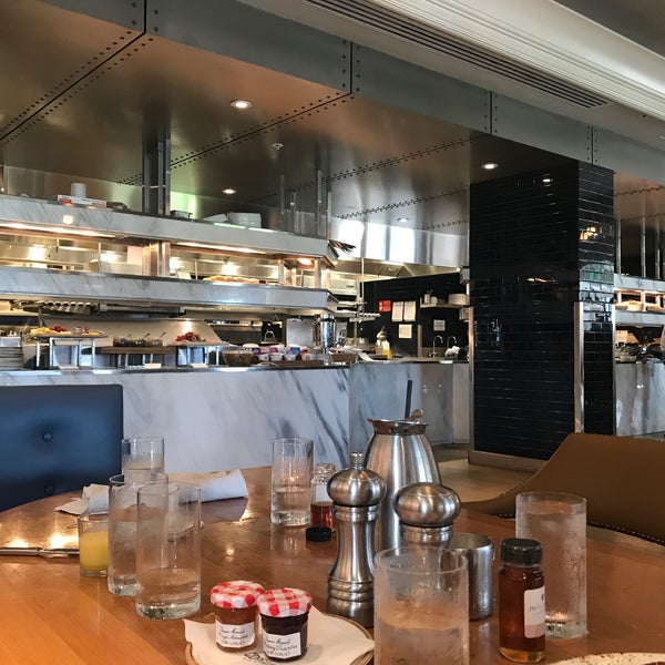 7/20/2019にDenysse P.がCorsair Kitchen &amp; Barで撮った写真