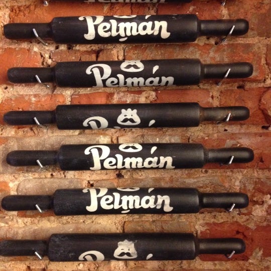 รูปภาพถ่ายที่ Pelman Hand Made Cafe โดย Eugene . เมื่อ 11/5/2012