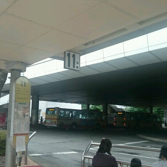 厚木バスセンター 11番のりば Bus Stop In 厚木 厚木バスセンター 11番のりば Bus Stop In 厚木
