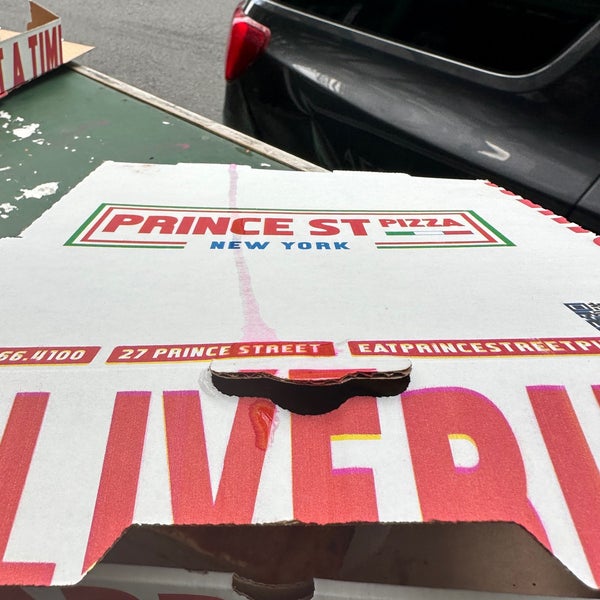 4/23/2023にAzlan M.がPrince Street Pizzaで撮った写真