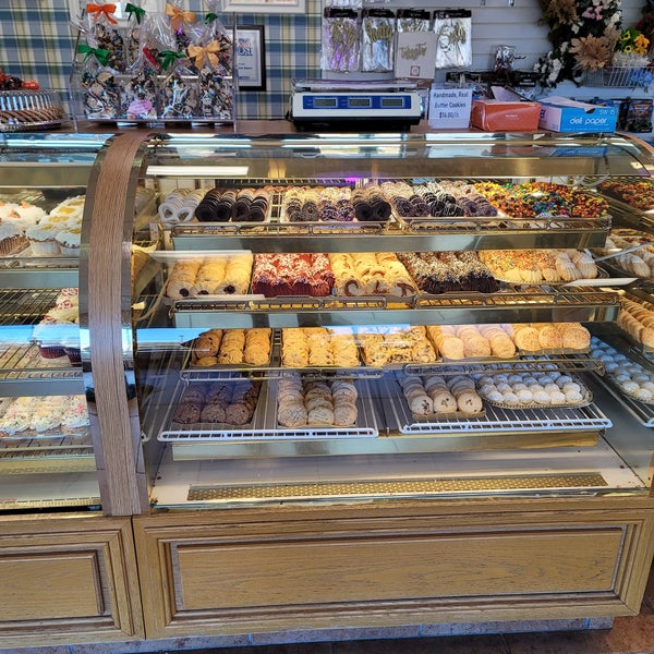 Sweet Eats Bakery 310 S Burnt Mill Rd