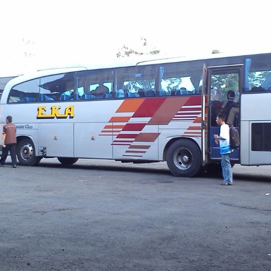 Eka Mira: Lebih dari Sekadar Bus Pariwisata, Sebuah Pengalaman Perjalanan yang Tak Terlupakan