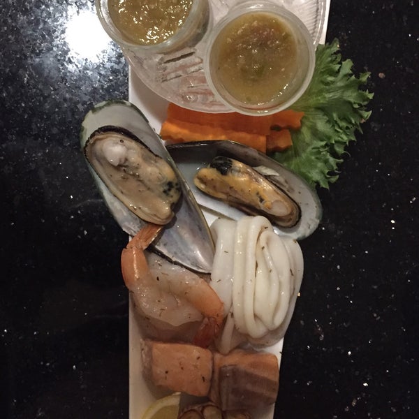 Das Foto wurde bei IL Mare Restaurant (อิลมาเร่) von สันติธร ย. am 9/13/2015 aufgenommen