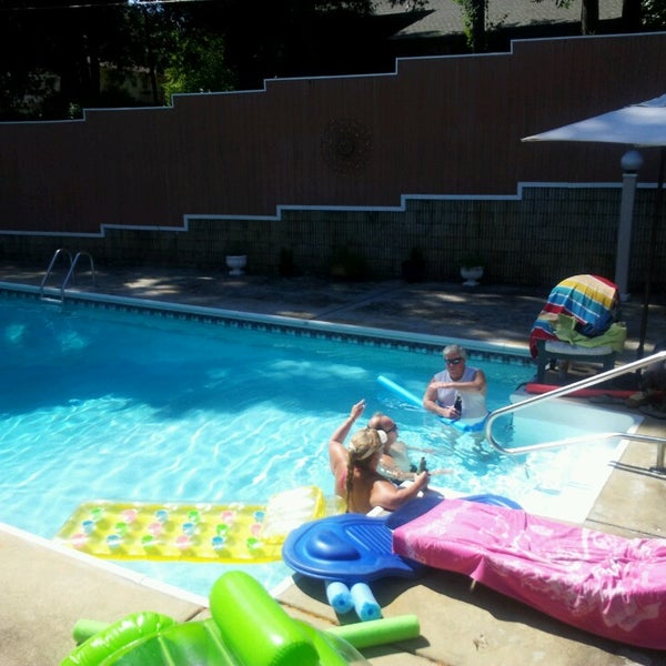 Ben's swimming pool/ Velvet's Paradise Oasis Hixson Middle Valley, TN