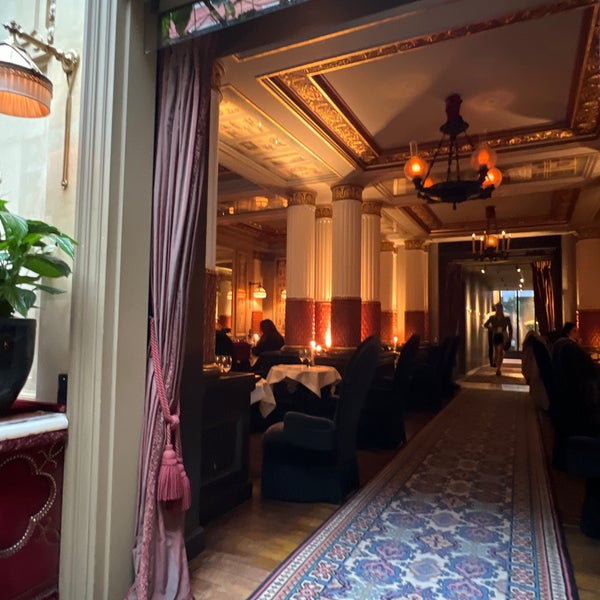 11/20/2021 tarihinde ozgeAziyaretçi tarafından Hôtel Costes'de çekilen fotoğraf