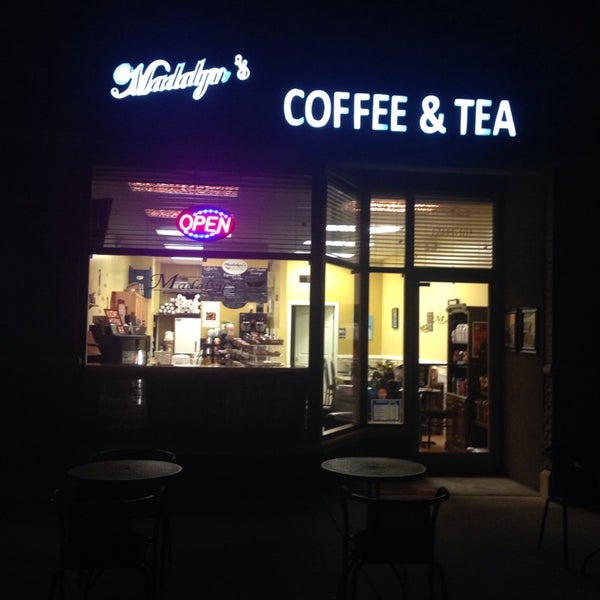 8/9/2014 tarihinde Madalyn&#39;s C.ziyaretçi tarafından Madalyn&#39;s Coffee and Tea'de çekilen fotoğraf