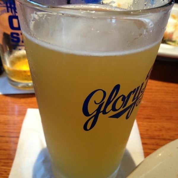 Photo taken at Glory Days Grill by Heather W. on 6/15/2013