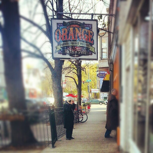 Photo taken at Orange on Roscoe at Damen by Oscar D. on 11/4/2012