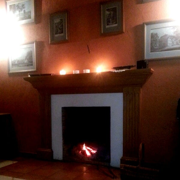 1/31/2014 tarihinde Kate M.ziyaretçi tarafından Kārļamuiža Country Hotel'de çekilen fotoğraf