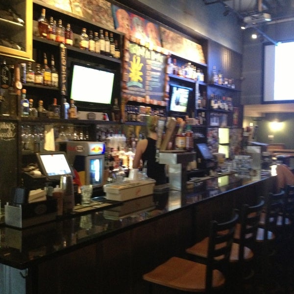 7/27/2013 tarihinde Mark H.ziyaretçi tarafından Boone&#39;s Bar'de çekilen fotoğraf