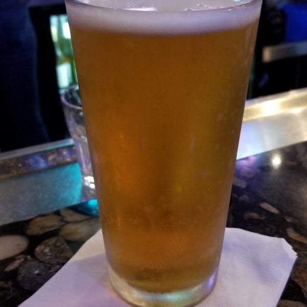 Photo taken at Bru&#39;s Room Sports Grill - Coconut Creek by Robert W. on 10/24/2018