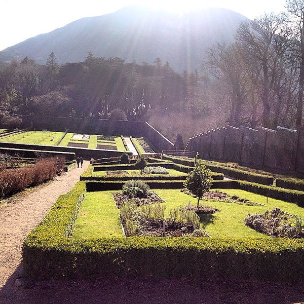 Photo taken at Victorian Walled Garden by Rodrigo d. on 2/14/2015