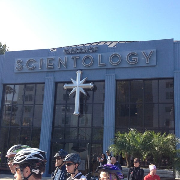 Снимок сделан в Church Of Scientology Los Angeles пользователем joni 4/27/2014